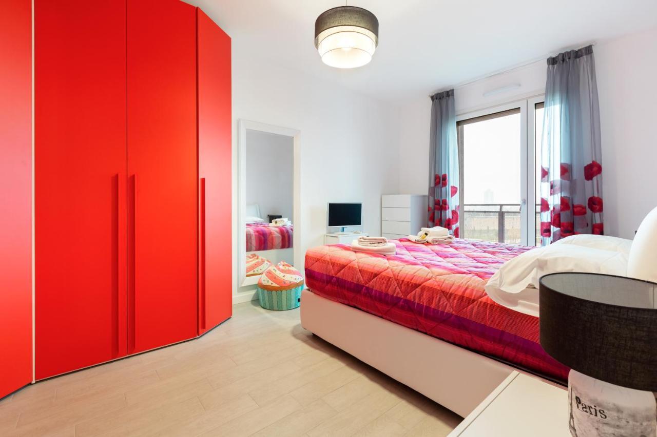 Fiera Milano Flat With Garage Lägenhet Exteriör bild