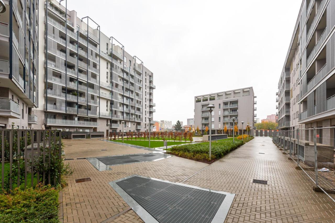Fiera Milano Flat With Garage Lägenhet Exteriör bild