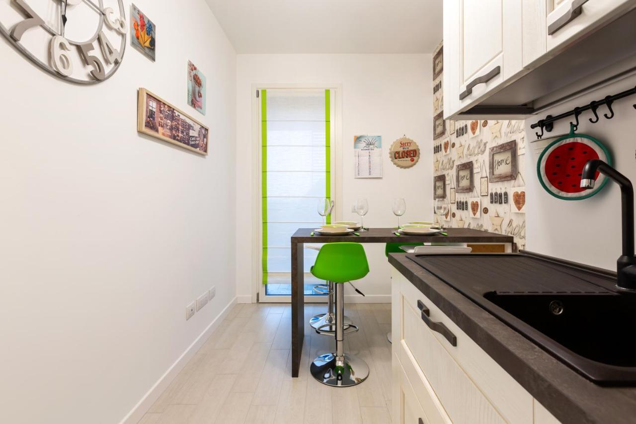 Fiera Milano Flat With Garage Lägenhet Exteriör bild